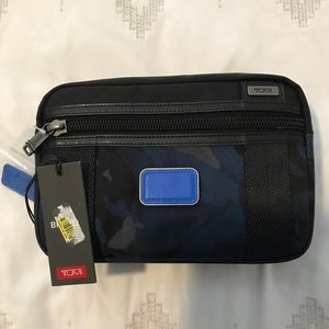 NWT TUMI Riley Kit Bravo toiletry bag